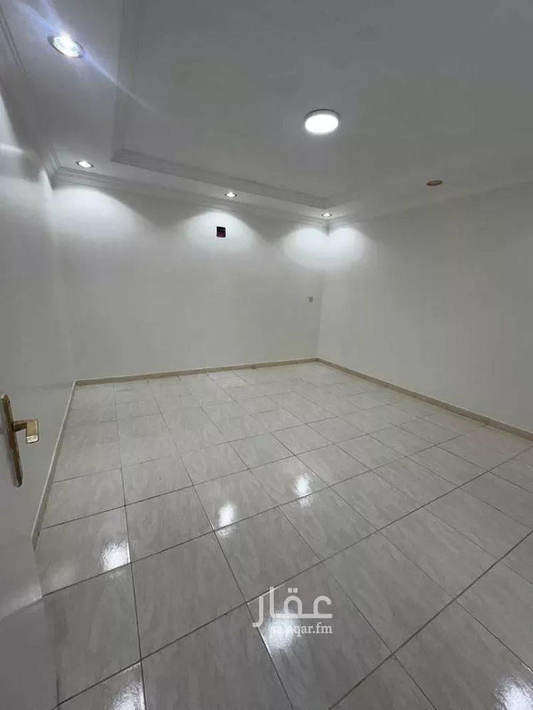 شقة للإيجار في شارع عبدالقادر بن عبدالوارث, حي المهدية, مدينة الرياض, منطقة الرياض صورة 2