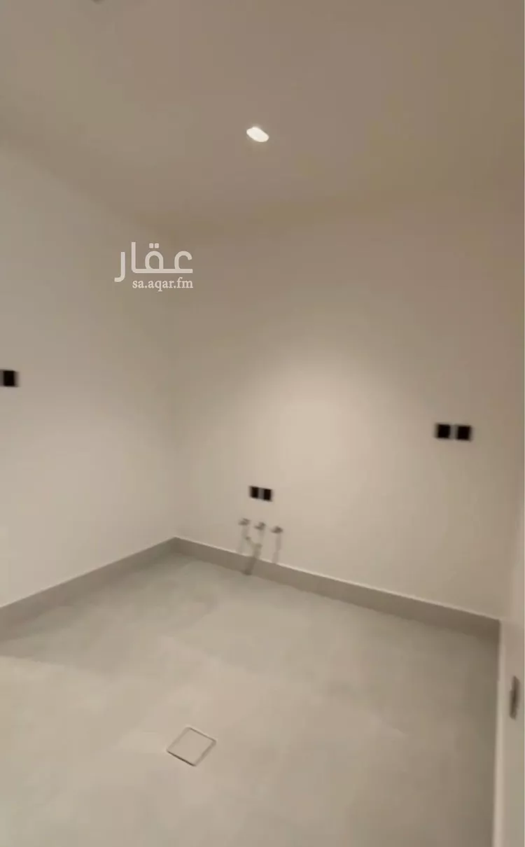 دور للبيع في شارع السلطان قابوس بن سعيد, حي المعيزيلة, مدينة الرياض, منطقة الرياض 10