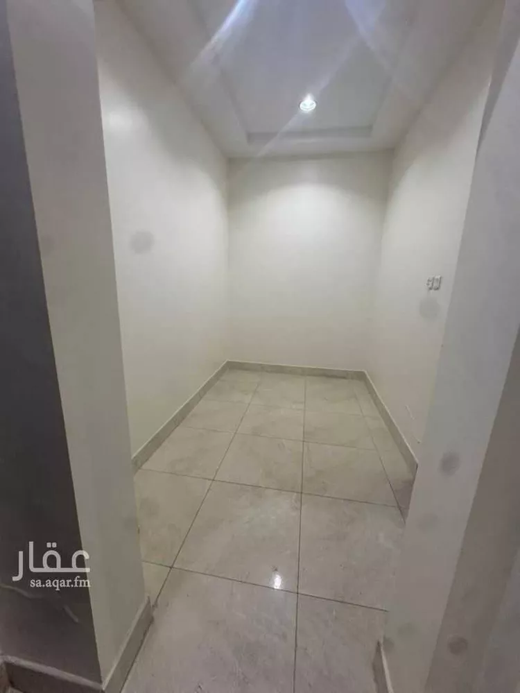 شقة للإيجار في شارع أبو صخر الهذلي ، حي المروة ، جدة ، جدة