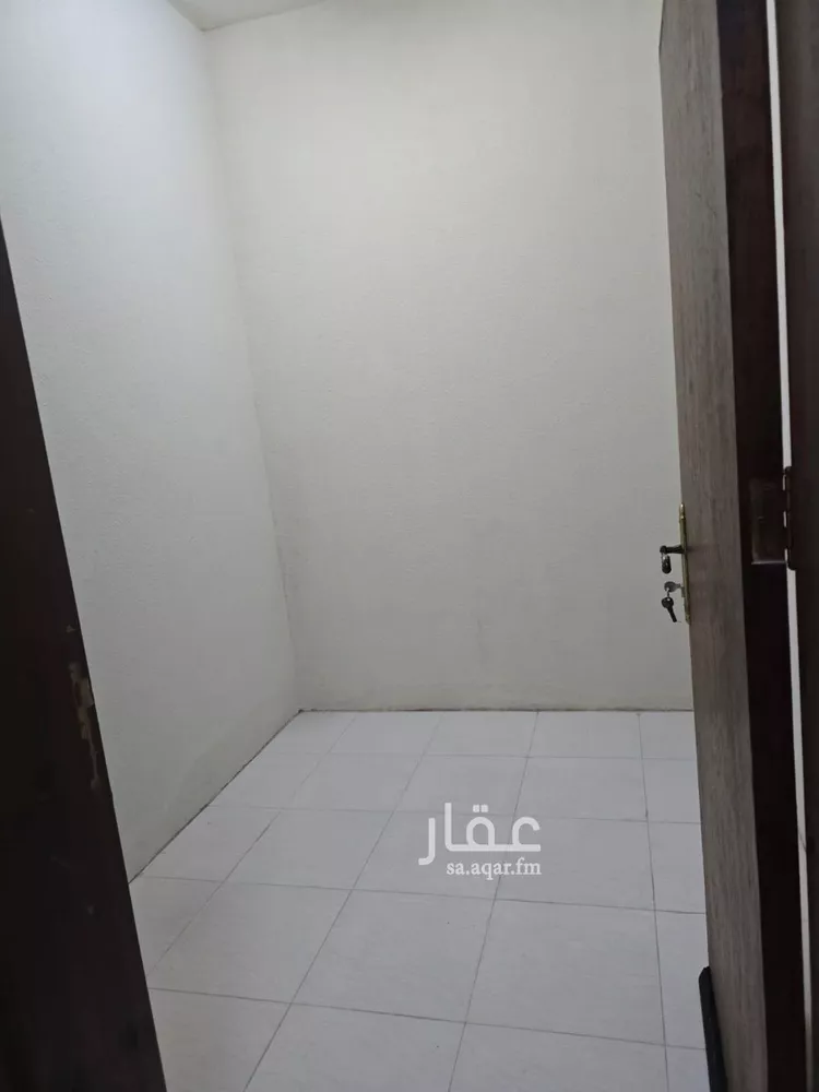 شقة للبيع في شارع الحلة, حي اليرموك, مدينة الرياض, منطقة الرياض 9