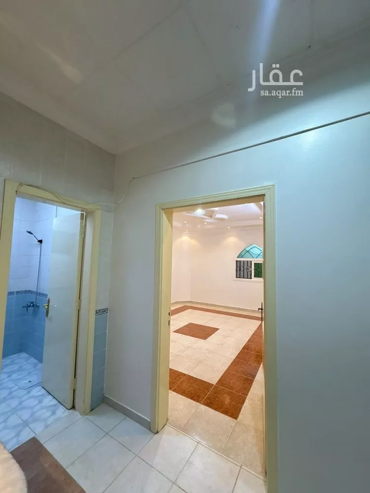 شقة للإيجار في شارع المقاماتي, حي الحمراء, مدينة الرياض, منطقة الرياض 7