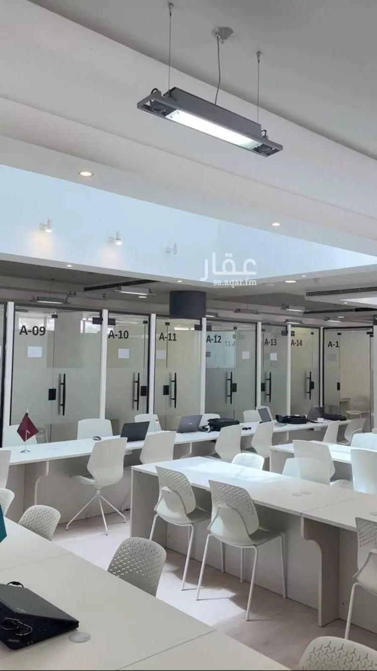 مكتب تجاري للإيجار في شارع خريص الفرعي, حي الروضة, مدينة الرياض, منطقة الرياض 11