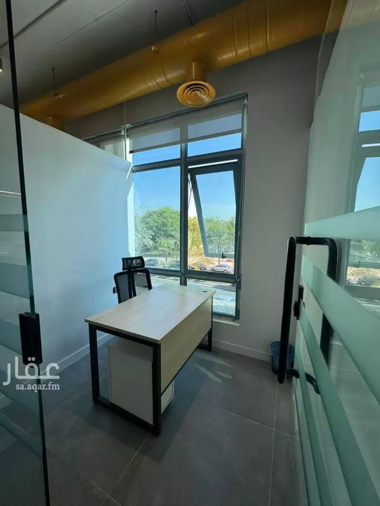 مكتب تجاري للإيجار في شارع خريص الفرعي, حي الروضة, مدينة الرياض, منطقة الرياض صورة 3