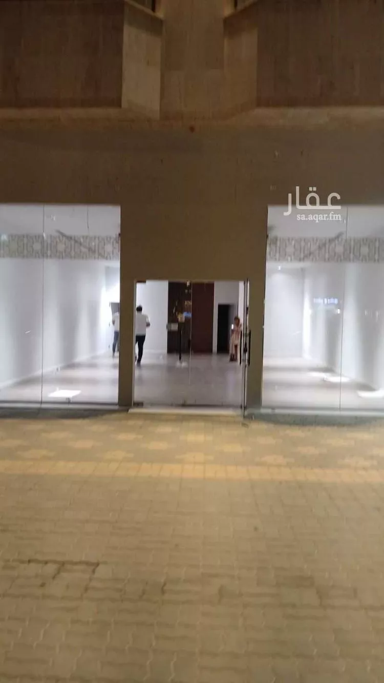 Shop for Rent in Riyadh Al Olaya صورة 2