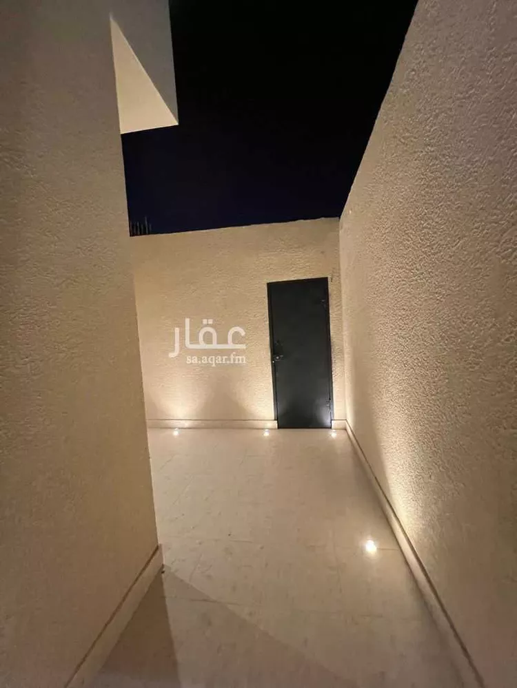 دور للبيع في شارع تقي الدين بن حزن, حي طويق, مدينة الرياض, منطقة الرياض 12
