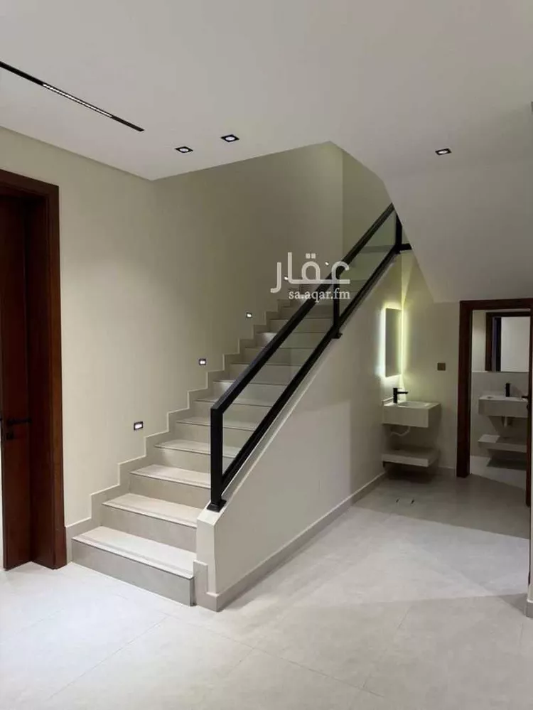 فيلا للبيع في شارع 13ب, حي الحسام, مدينة الدمام, المنطقة الشرقية صورة 2