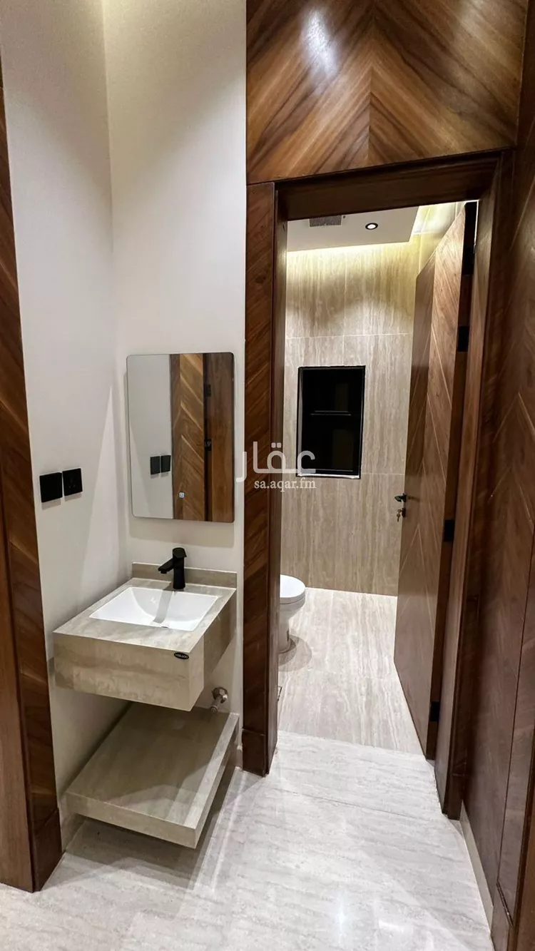 فيلا للبيع في شارع الجنادريه, حي ظهرة لبن, مدينة الرياض, منطقة الرياض 6