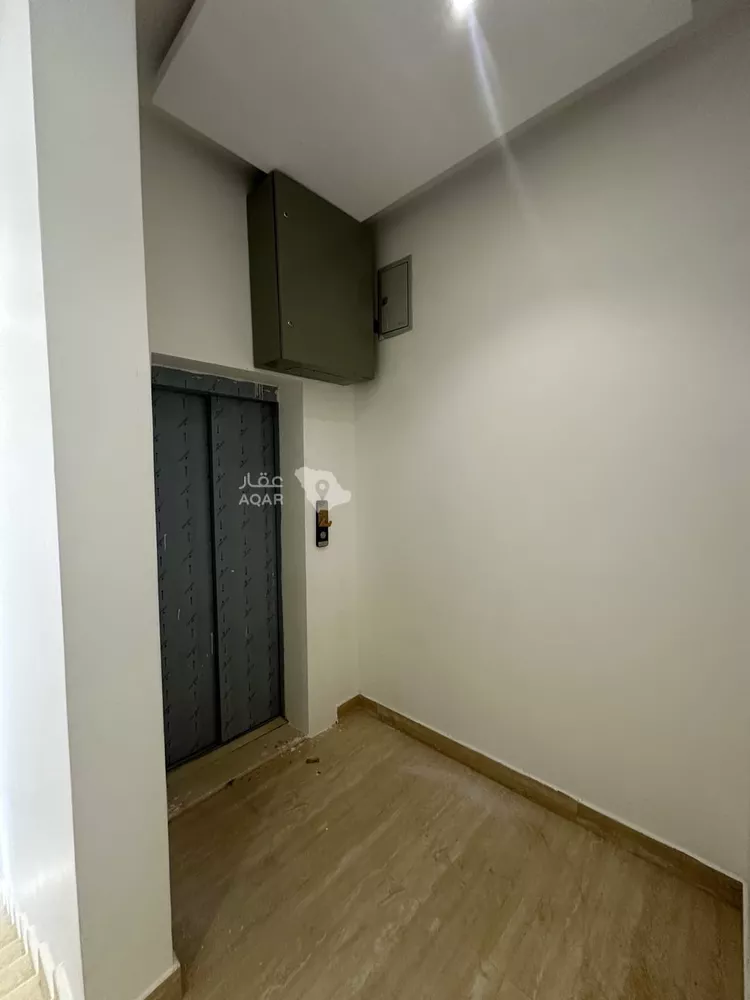 شقة للبيع في شارع عبدالعزيز بن رشيد , حي ضاحية نمار, مدينة الرياض, منطقة الرياض 2