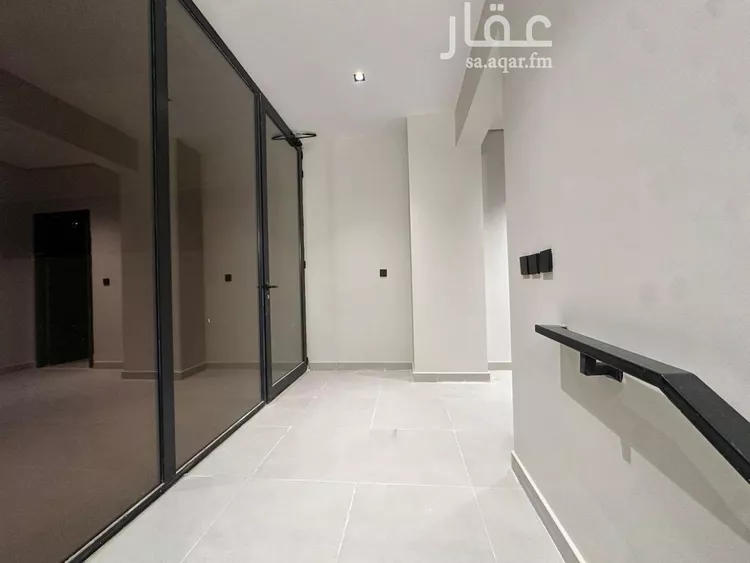 فيلا للإيجار في شارع سهيل بن رافع, حي مطار الملك خالد الدولي, مدينة الرياض, منطقة الرياض 24