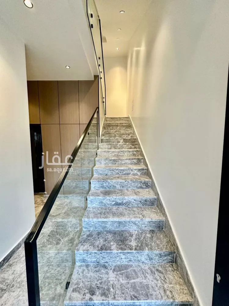 Floor for Sale in Riyadh An Narjis 7