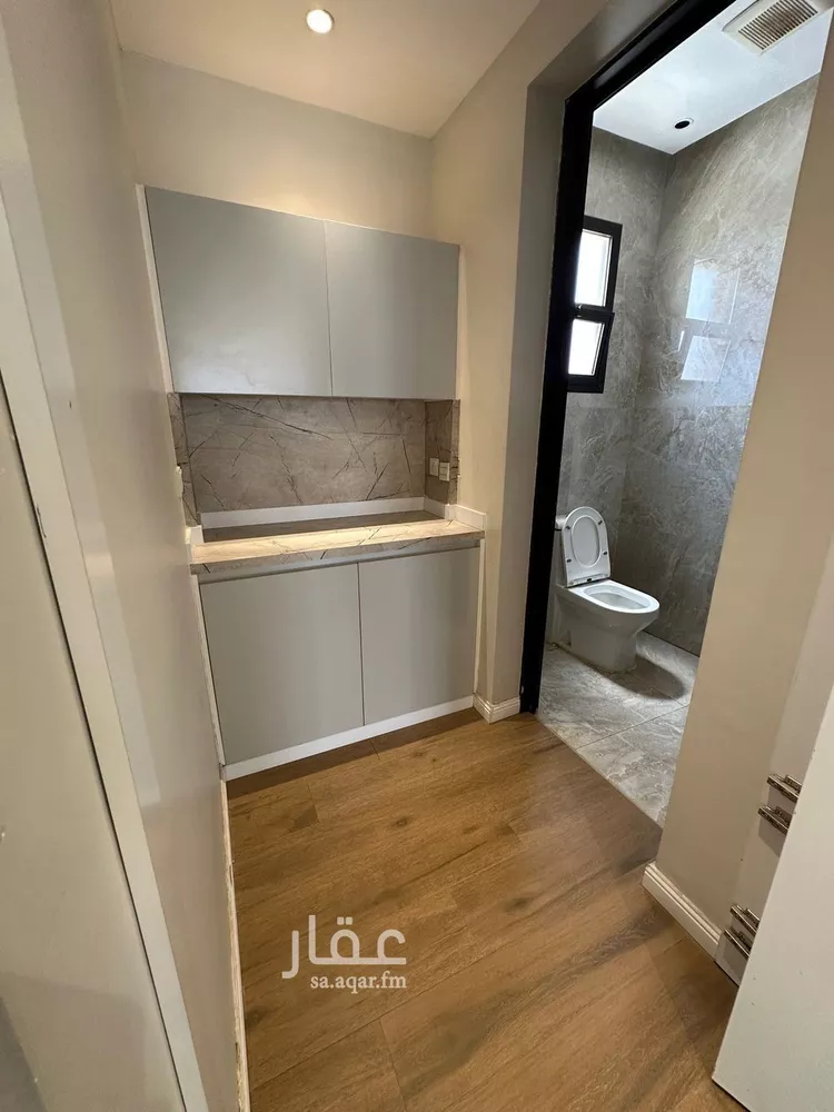مكتب تجاري للإيجار في شارع الملك عبدالعزيز ابن عبدالرحمن سعود الفرعي, حي العارض, مدينة الرياض, منطقة الرياض 7