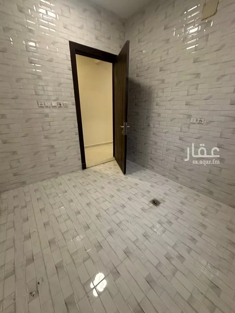 شقة للإيجار في شارع أحمد بن علي الباغاني, حي العارض, مدينة الرياض, منطقة الرياض 15