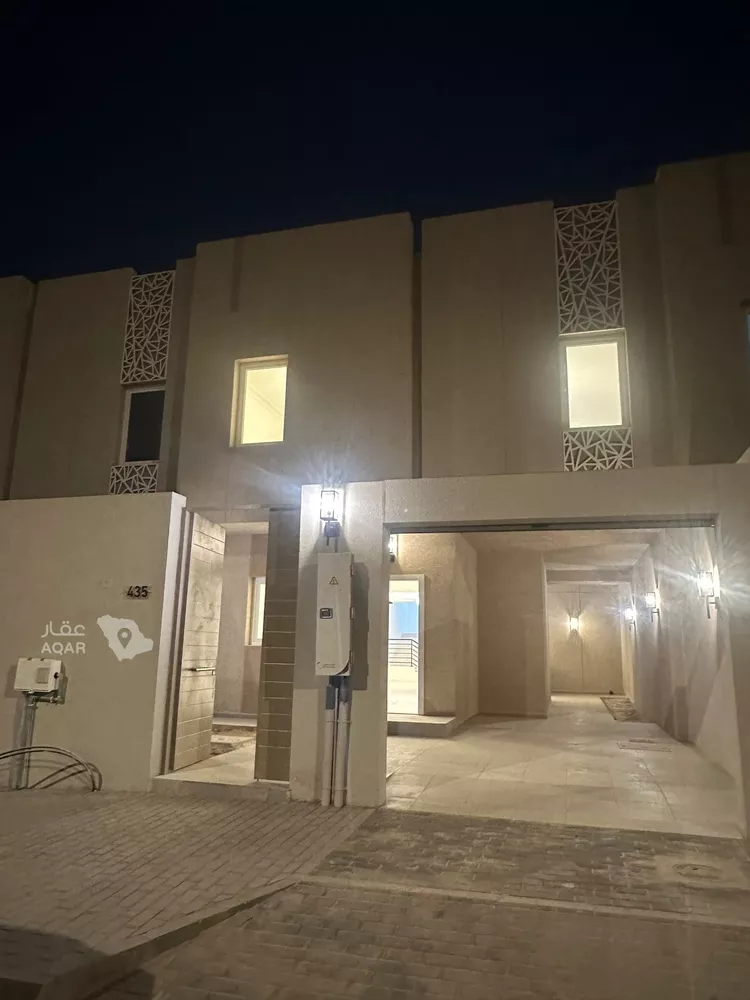فيلا للإيجار في شارع عباد بن الزبير, حي مطار الملك خالد الدولي, مدينة الرياض, منطقة الرياض