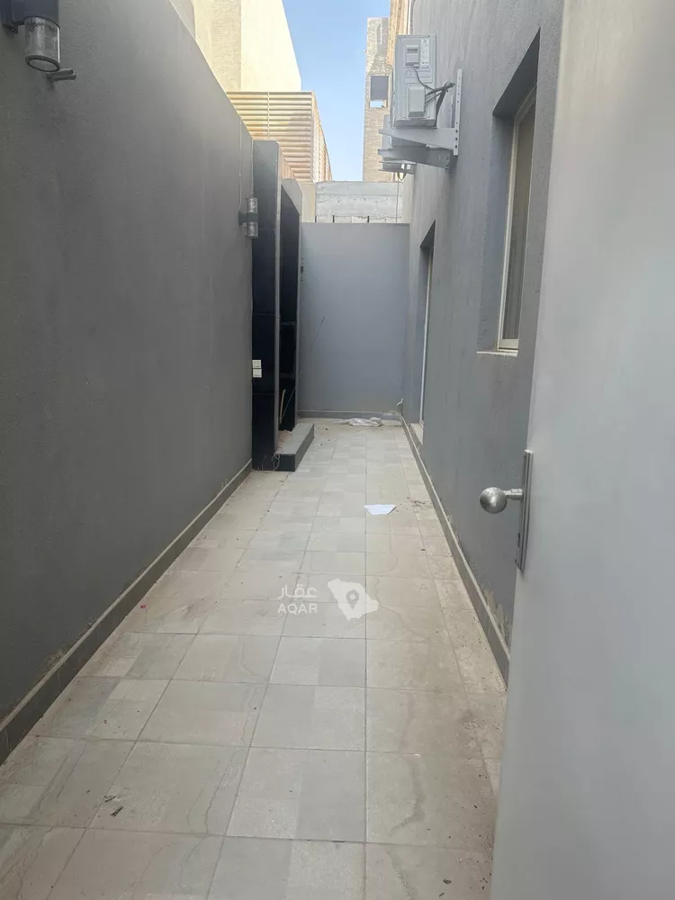 شقة للإيجار في شارع أبي الحسن الزنبقي, حي عرقة, مدينة الرياض, منطقة الرياض 24