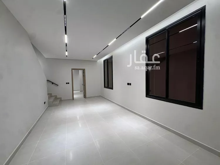 فيلا للإيجار في شارع سهيل بن رافع, حي مطار الملك خالد الدولي, مدينة الرياض, منطقة الرياض 15