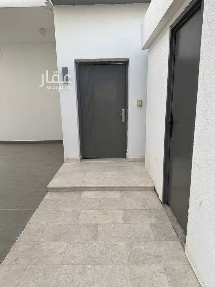 فيلا للإيجار في شارع المسلم بن سعيد, حي مطار الملك خالد الدولي, مدينة الرياض, منطقة الرياض صورة 3