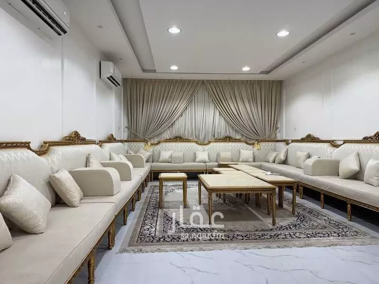 فيلا للبيع في شارع 1672992, حي البساتين - بقيق, مدينة بقيق, المنطقة الشرقية صورة 3