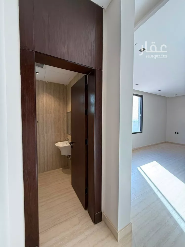 Floor for Sale in Riyadh Al Arid صورة 3