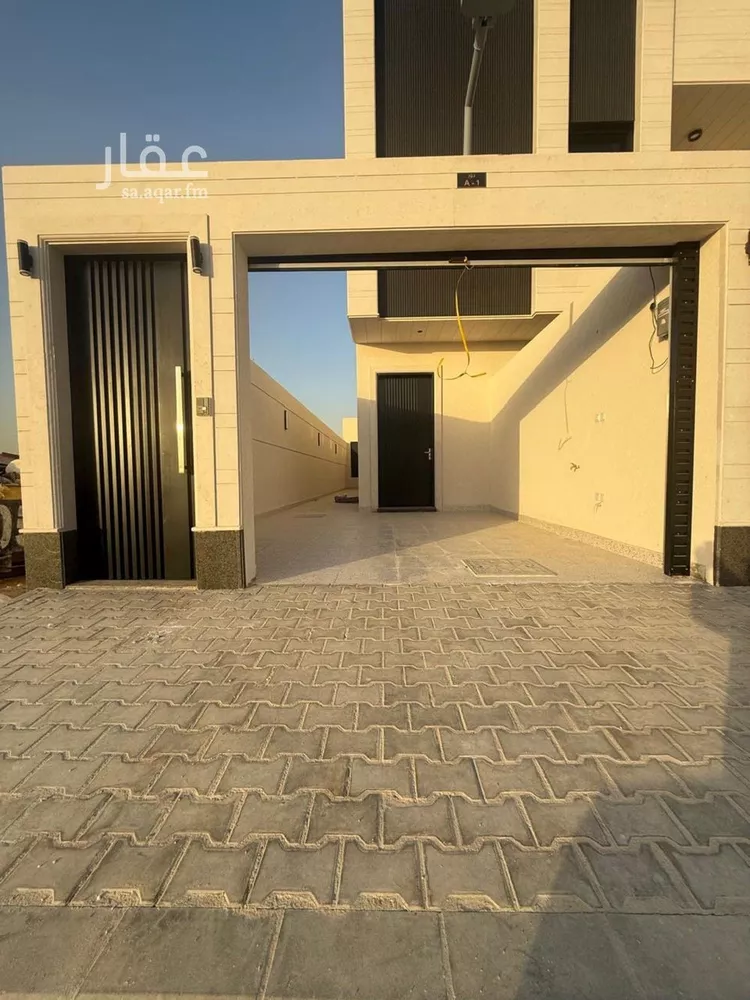Floor for Sale in Riyadh Dahiat Namar 6