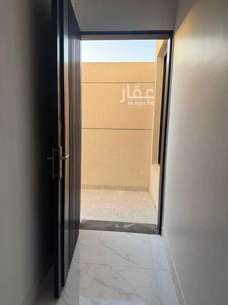 Floor for Sale in Riyadh Dahiat Namar 7