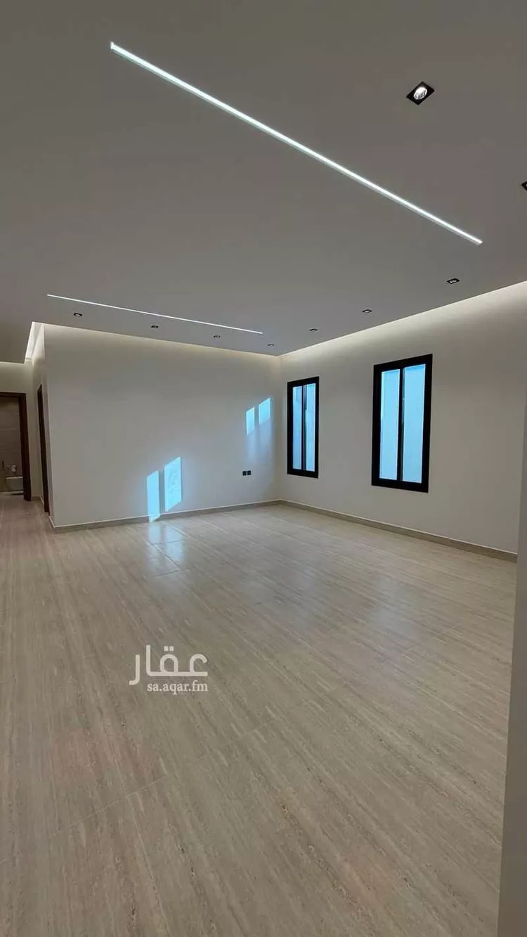 Floor for Sale in Riyadh Al Khaleej 19
