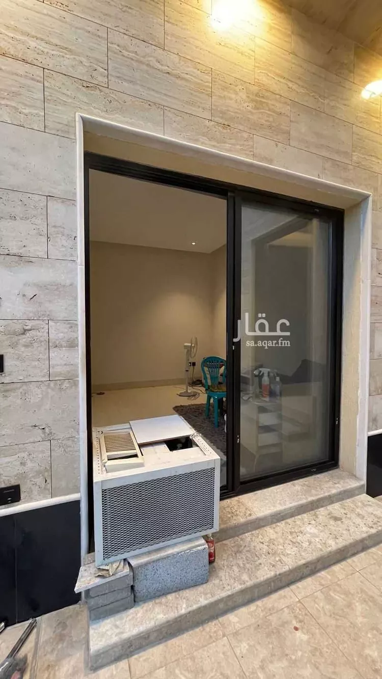 دور للبيع في شارع عمر البغدادي, حي النهضة, مدينة الرياض, منطقة الرياض صورة 3