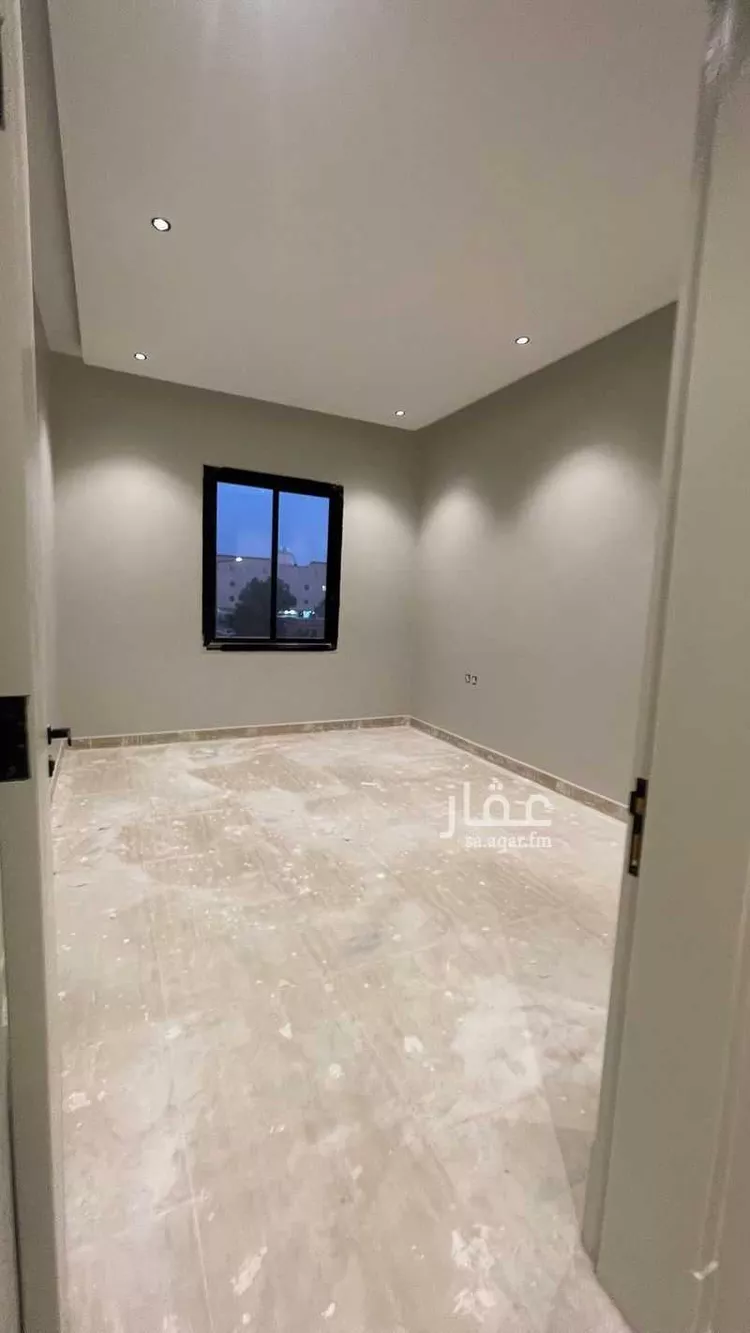 دور للبيع في شارع طبرجل, حي اليرموك, مدينة الرياض, منطقة الرياض 17