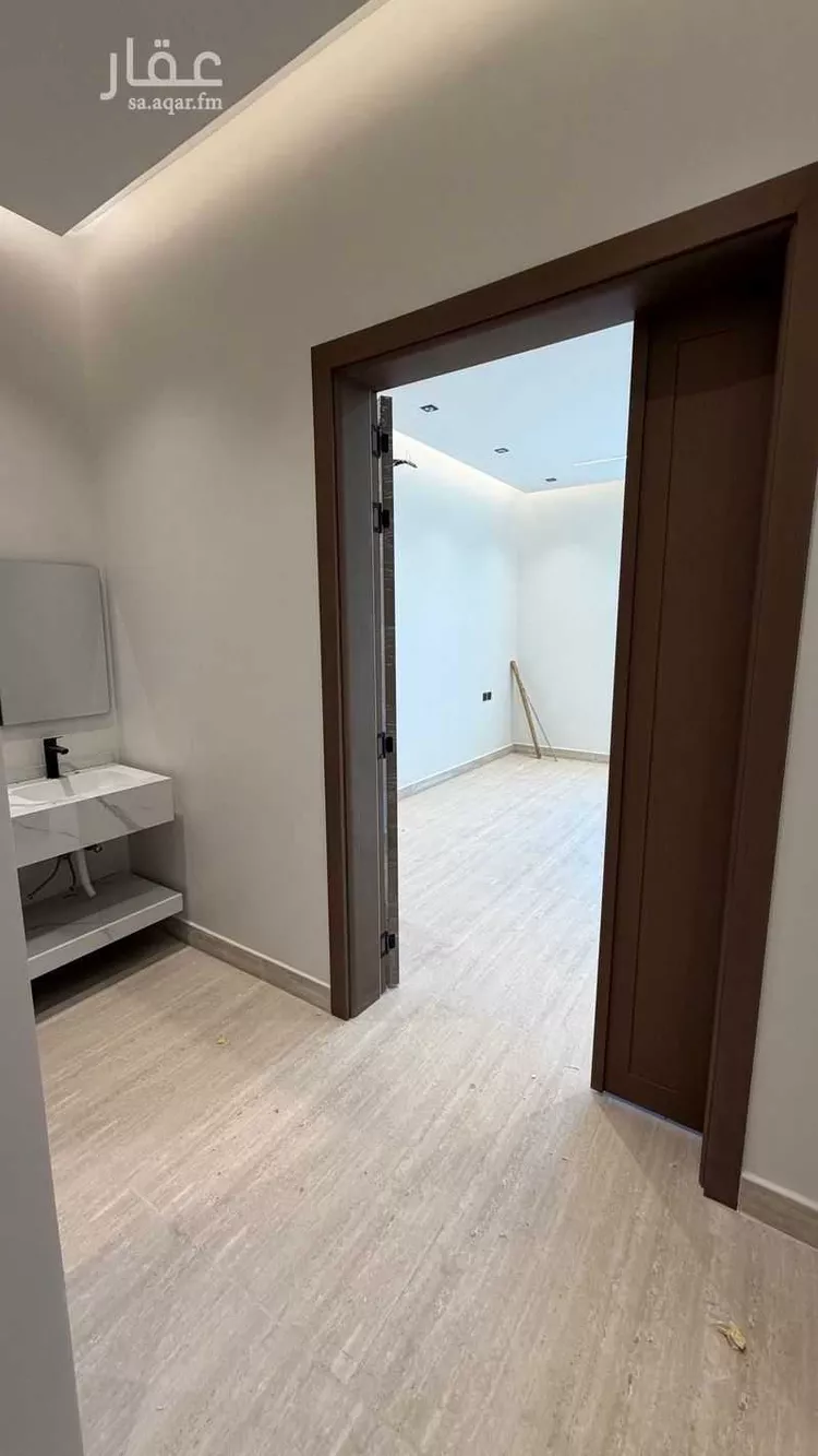 Floor for Sale in Riyadh Al Khaleej صورة 3