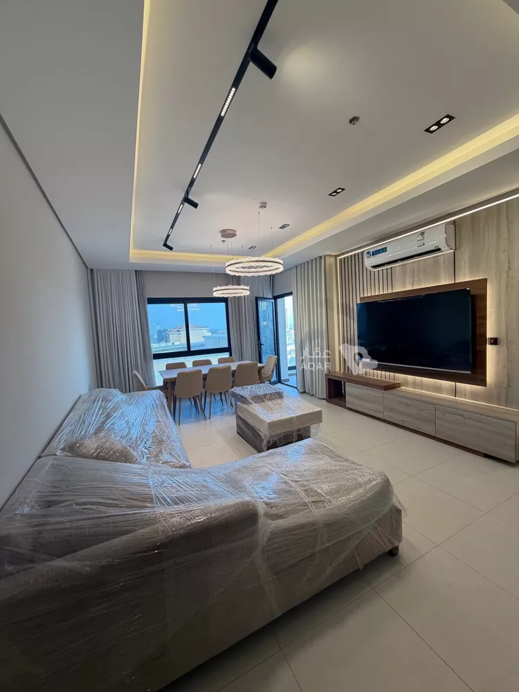 شقة للإيجار في شارع سكاكا, حي الحمراء, مدينة الخبر, المنطقة الشرقية 3