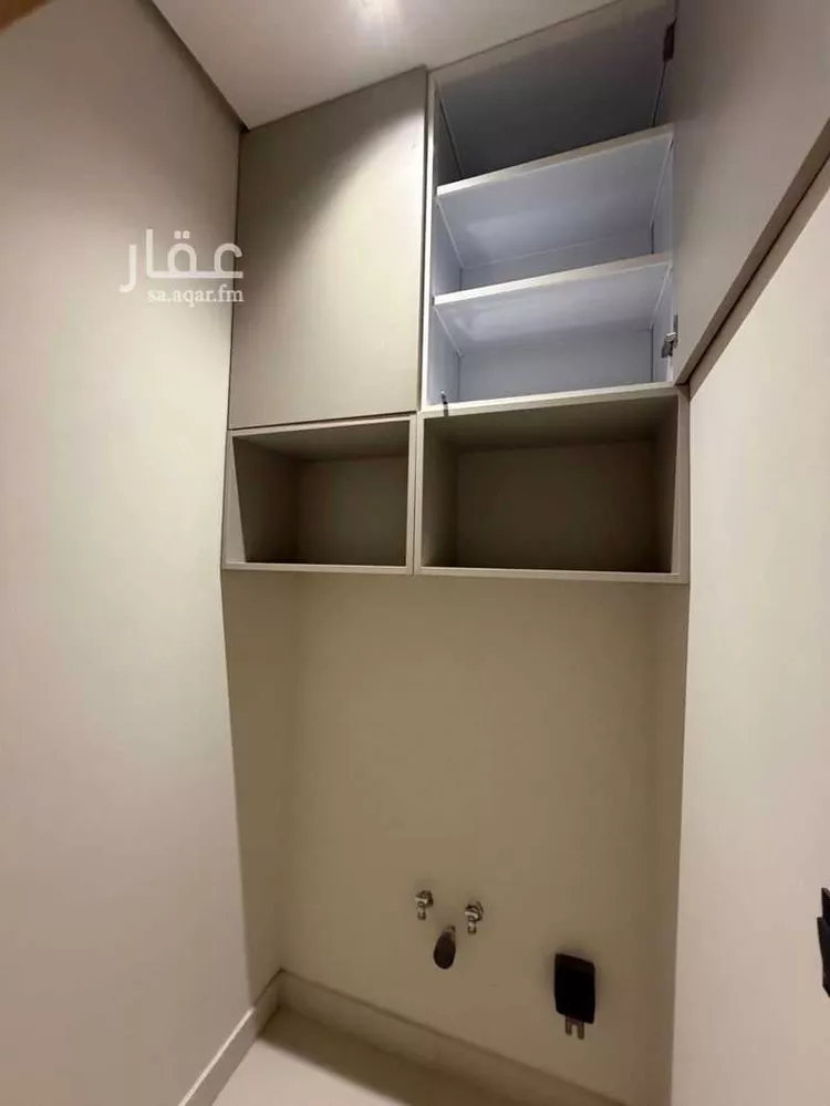 شقة للإيجار في شارع سكاكا, حي الحمراء, مدينة الخبر, المنطقة الشرقية 14
