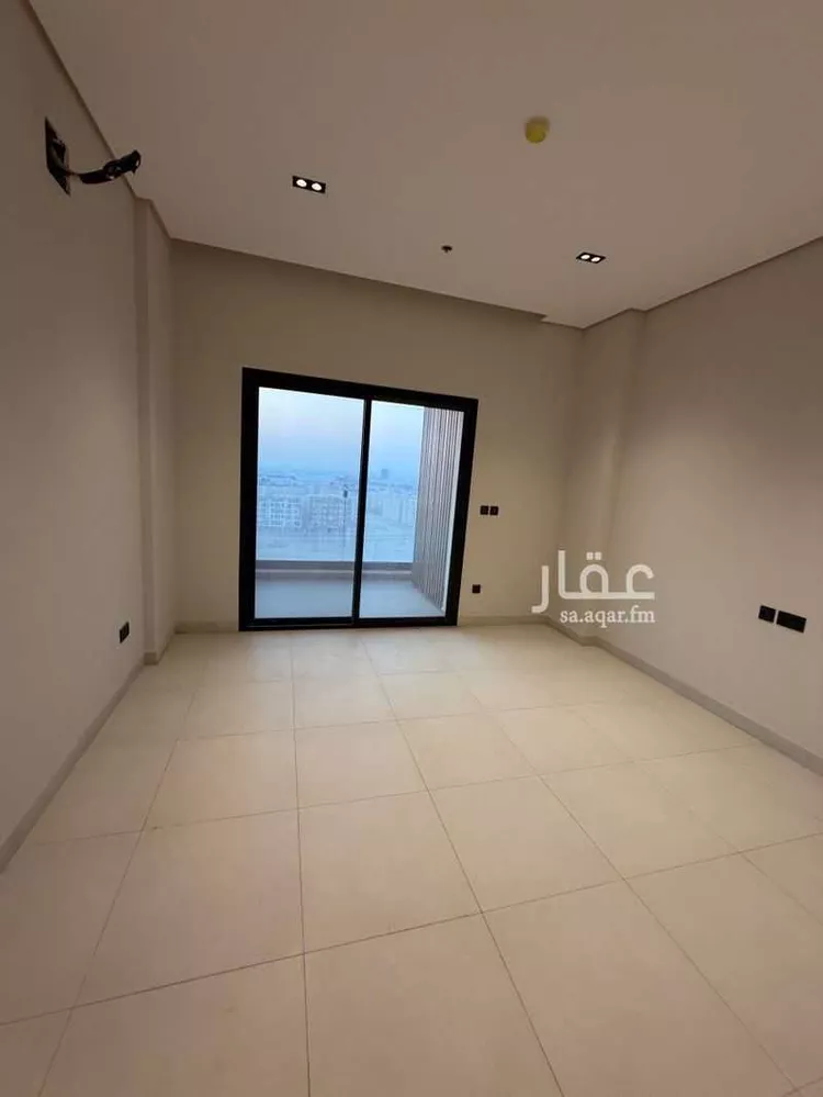 شقة للإيجار في شارع سكاكا, حي الحمراء, مدينة الخبر, المنطقة الشرقية 10