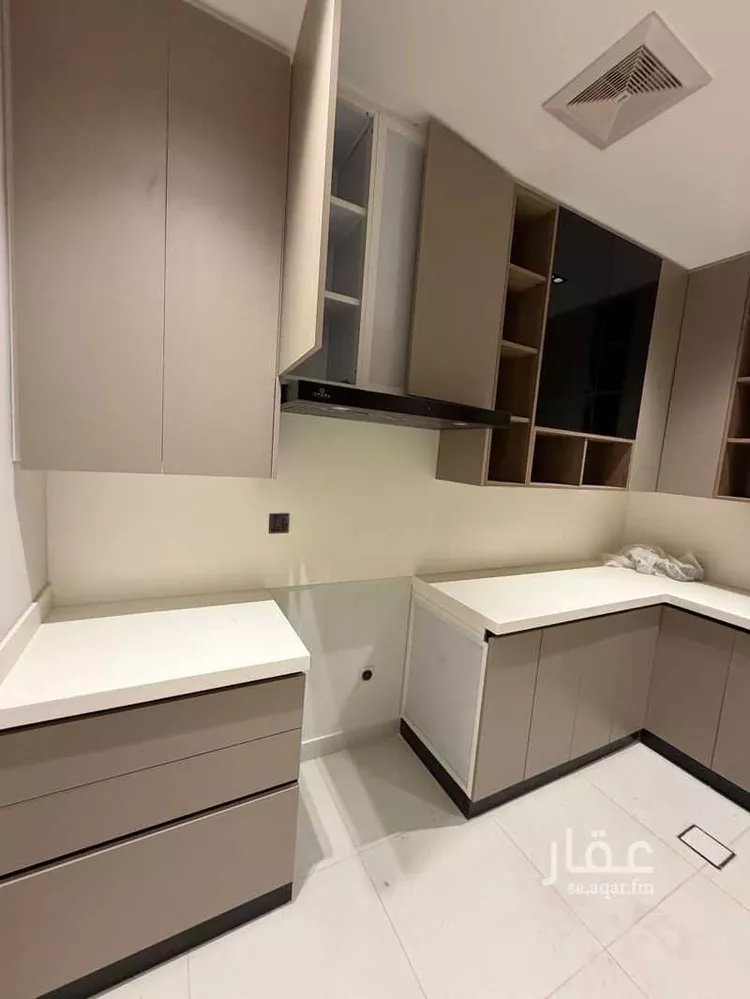 شقة للإيجار في شارع سكاكا, حي الحمراء, مدينة الخبر, المنطقة الشرقية صورة 5