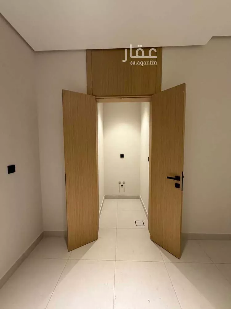 شقة للبيع في شارع الخفجي, حي الحمراء, مدينة الخبر, المنطقة الشرقية صورة 2