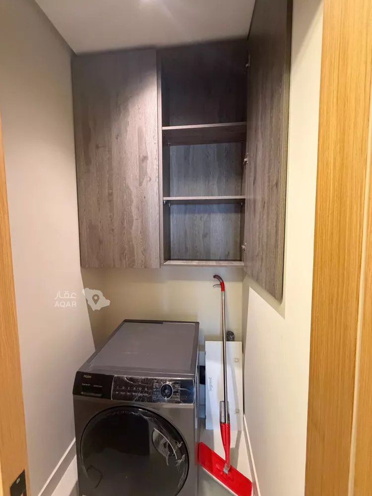 شقة للإيجار في شارع سكاكا, حي الحمراء, مدينة الخبر, المنطقة الشرقية 16