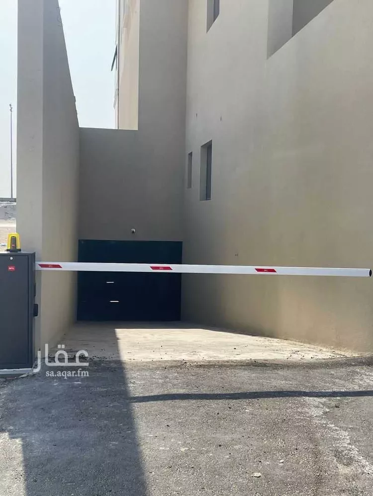 مكتب تجاري للإيجار في شارع طريق الجبيل السريع, حي البديع, مدينة القطيف, المنطقة الشرقية صورة 3