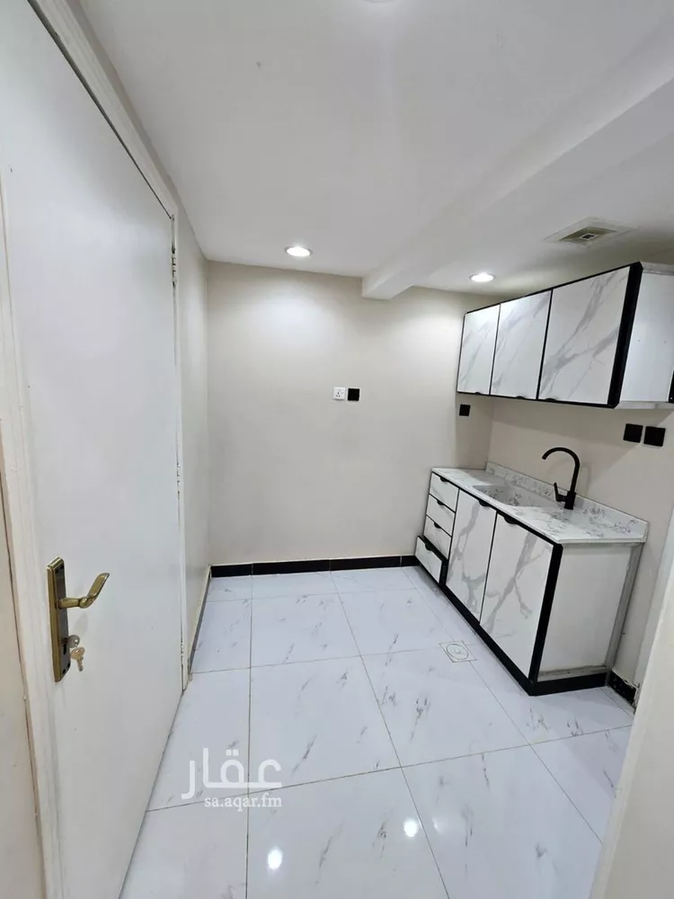 شقة للإيجار في شارع رفاعة بن رافع, حي العليا, مدينة الرياض, منطقة الرياض صورة 4