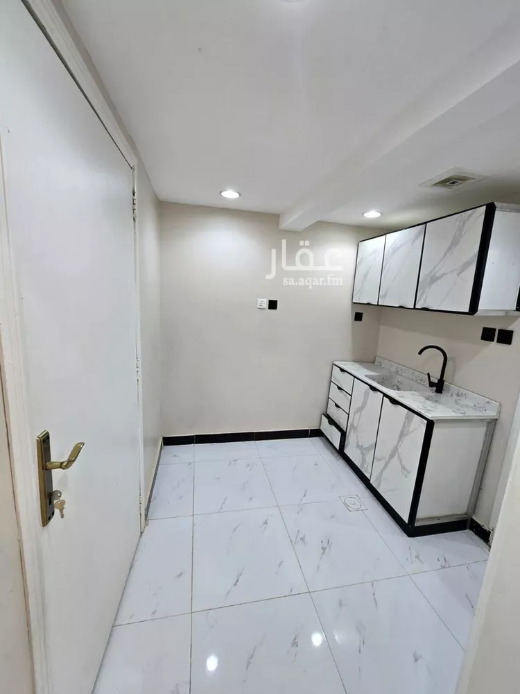 شقة للإيجار في شارع رقم 306, حي الياسمين, مدينة الرياض, منطقة الرياض صورة 3