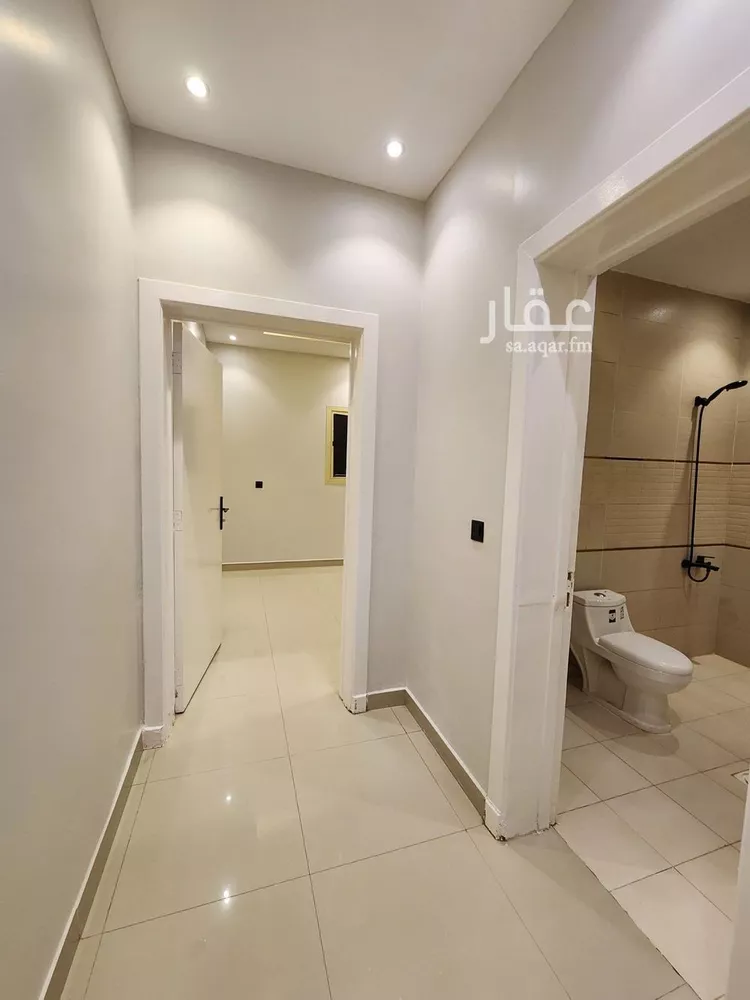 شقة للإيجار في شارع الشيخ حسن بن حسين بن علي, حي الملك فيصل, مدينة الرياض, منطقة الرياض صورة 4