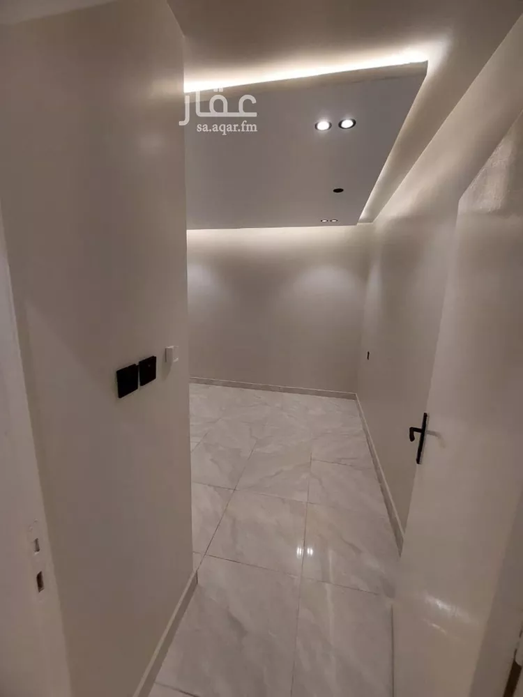 شقة للإيجار في شارع الشيخ حسن بن حسين بن علي, حي الملك فيصل, مدينة الرياض, منطقة الرياض صورة 2