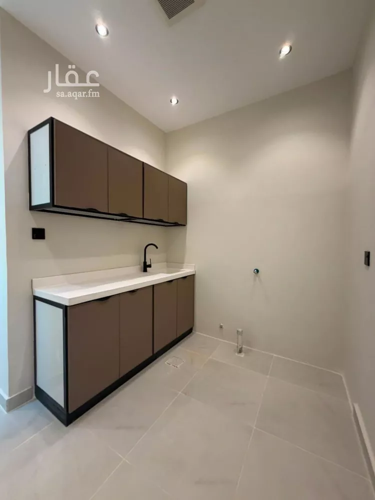 شقة للإيجار في شارع عثمان بن عفان الفرعي, حي الفلاح, مدينة الرياض, منطقة الرياض 6