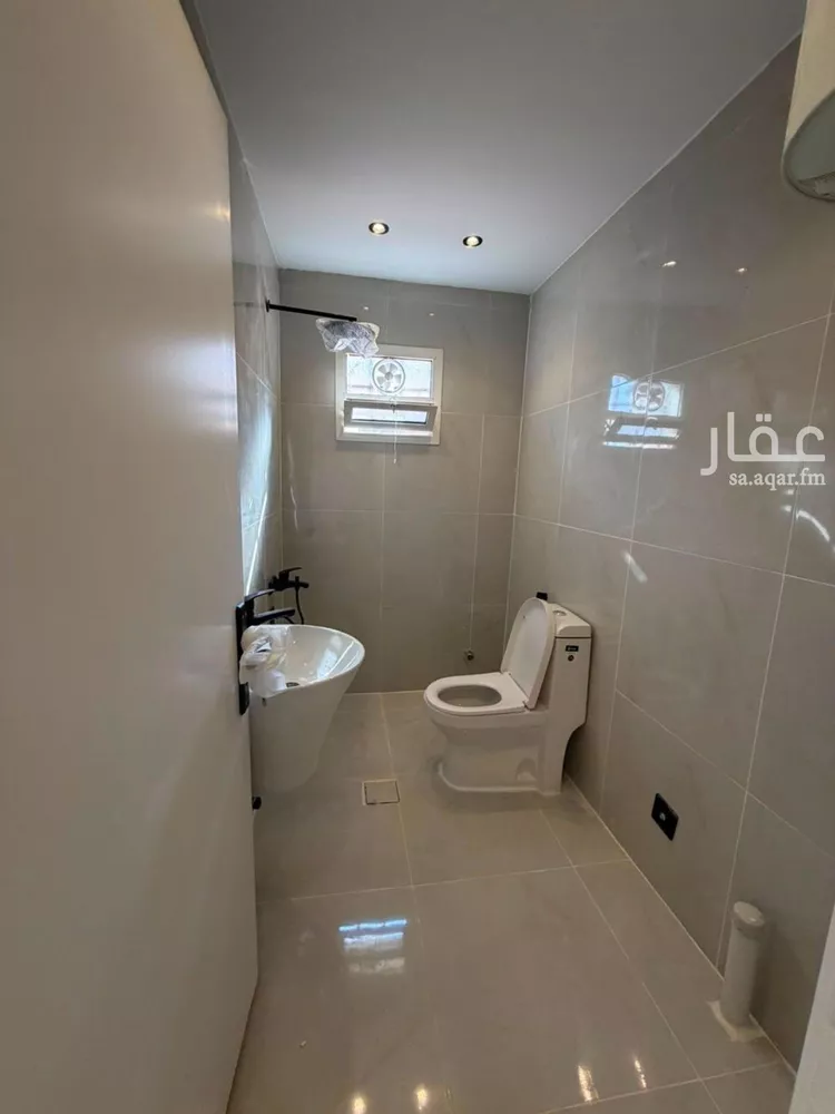 شقة للإيجار في شارع عثمان بن عفان الفرعي, حي الفلاح, مدينة الرياض, منطقة الرياض 8