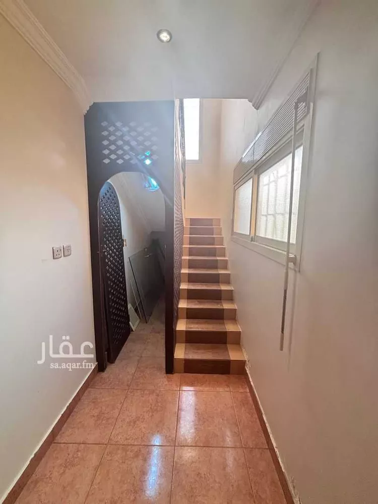 فيلا للإيجار في شارع 3263986, حي الريان, مدينة عنيزة, منطقة القصيم 12