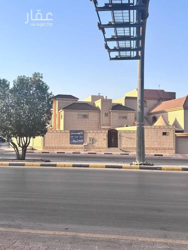 فيلا للإيجار في شارع 3263986, حي الريان, مدينة عنيزة, منطقة القصيم صورة 5
