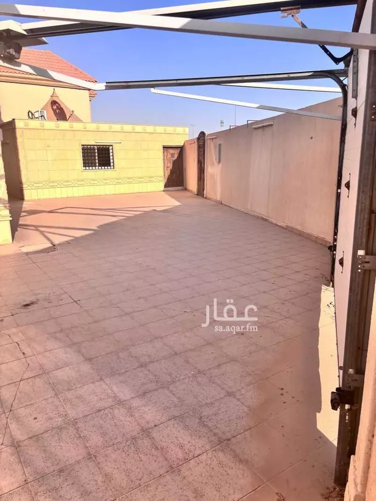فيلا للإيجار في شارع 3263986, حي الريان, مدينة عنيزة, منطقة القصيم 7