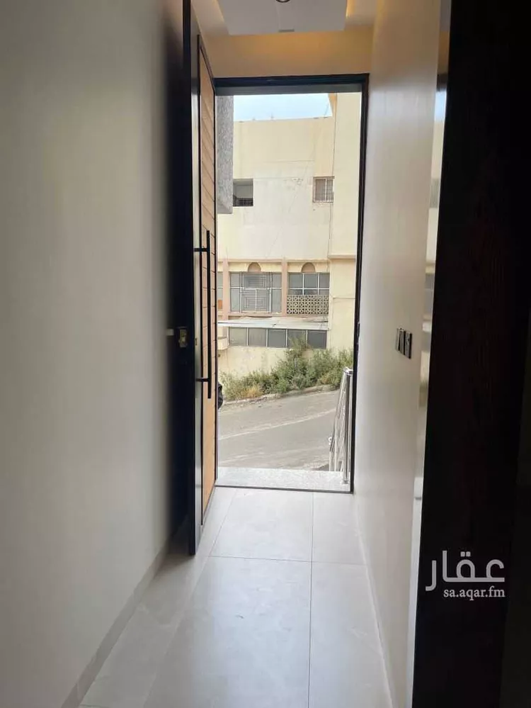 شقة للإيجار في شارع الهول, حي القري, مدينة أبها, منطقة عسير صورة 3