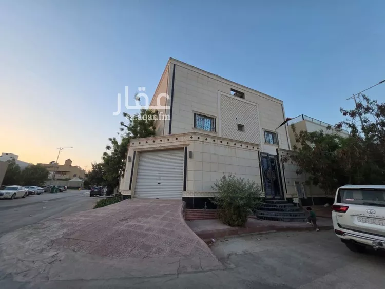 دور للبيع في شارع شقراء, حي العارض, مدينة الرياض, منطقة الرياض
