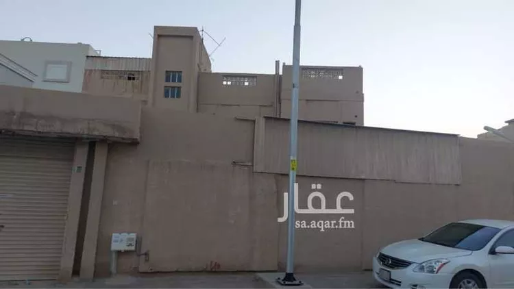 فيلا للبيع في شارع سعيد بن مقرن, حي الملز, مدينة الرياض, منطقة الرياض صورة 2