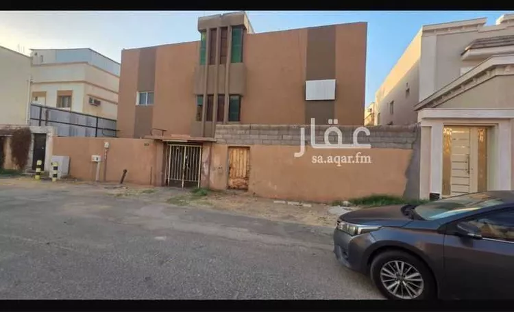 فيلا للبيع في شارع العزيزية 73 ، حي العزيزية ، سكاكا ، منطقة الجوف