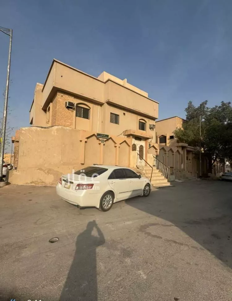 فيلا للبيع في شارع أبي القاسم بن عبدالغفور ، حي العزيزية ، الرياض ، منطقة الرياض