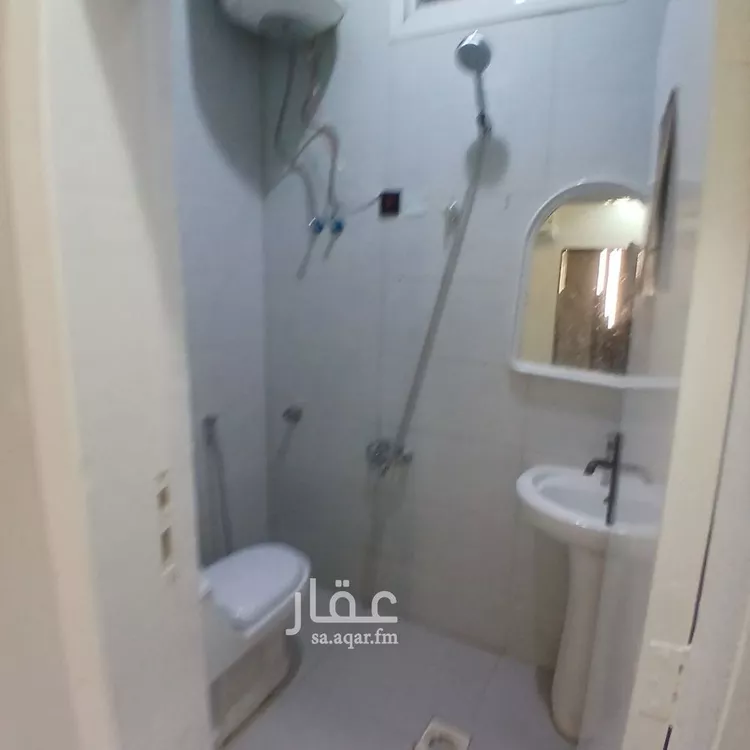 شقة للإيجار في شارع سفيان بن المهاب, حي الملك فيصل, مدينة الرياض, منطقة الرياض صورة 5